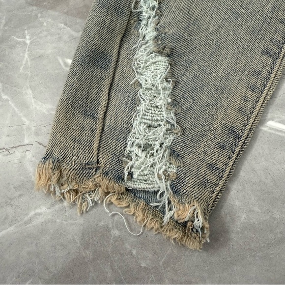 Juniors' Indigo Rein Mid-Rise Destructed Distressed Curvy Cropped Jeans Size 3 - Picture 7 of 16